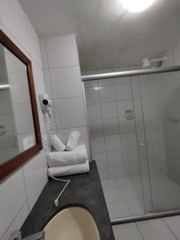 Quarto em Hotel a 350m da praia - Orla de Porto Seguro - Imagem 11
