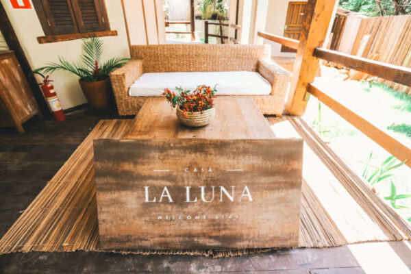 casa la luna recepção sofá