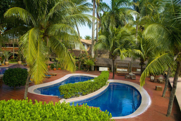 hotel quinta do porto piscina area de lazer com deck vista mar (1)
