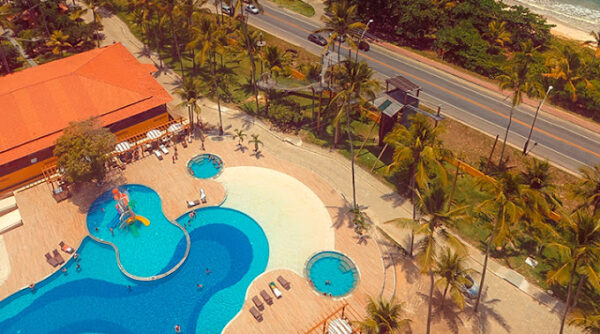 porto seguro praia resort lazer piscina vista de cima