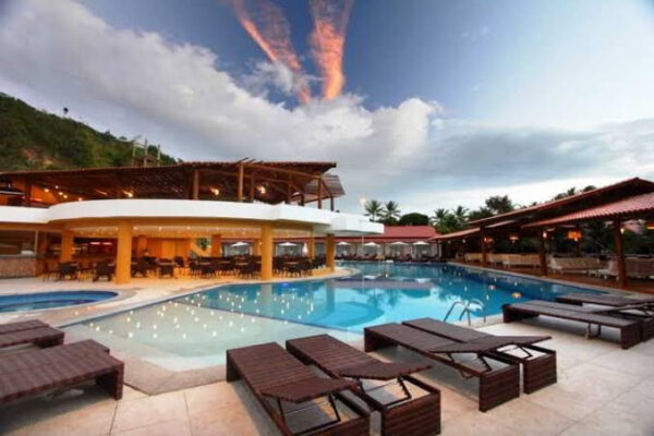 porto seguro praia resort lazer piscina