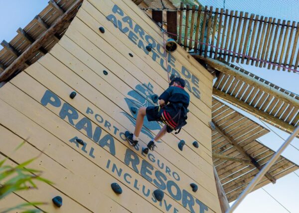 porto seguro praia resort rapel e escalada